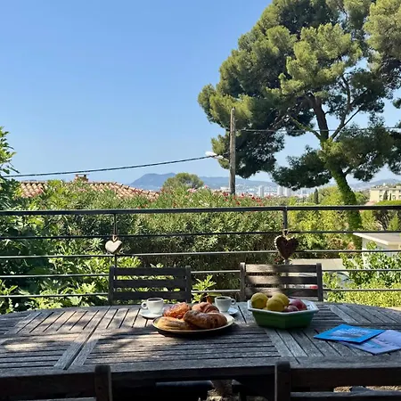 Annexe Indépendante Avec Jolie Vue Hébergement de vacances Toulon