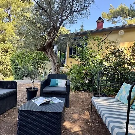 Annexe Indépendante Avec Jolie Vue Hébergement de vacances Toulon